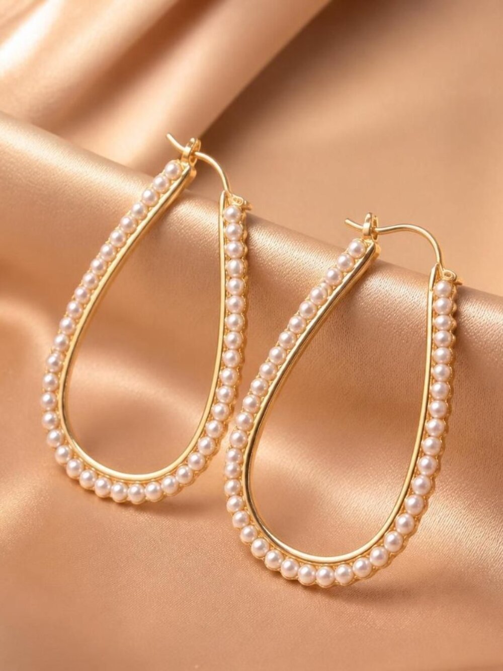 NWOT White Pearl Oval Hoop Earrings Gold Tone 2.5" Statement Jewelry